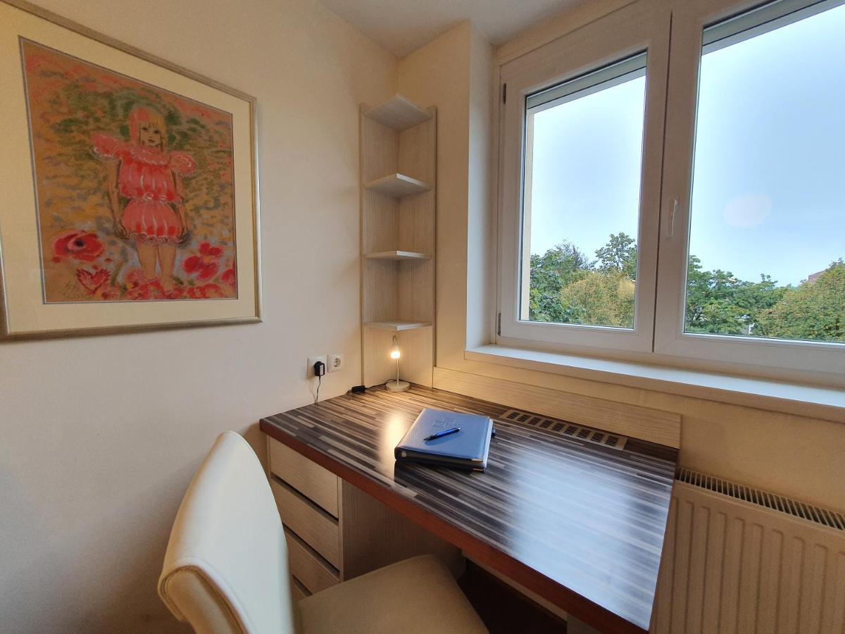 Studio Apartment Matic Tour As By Ljubljanica River Любляна Екстер'єр фото